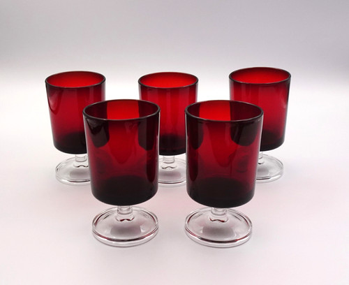 Weingläser rot weißwein - rot,